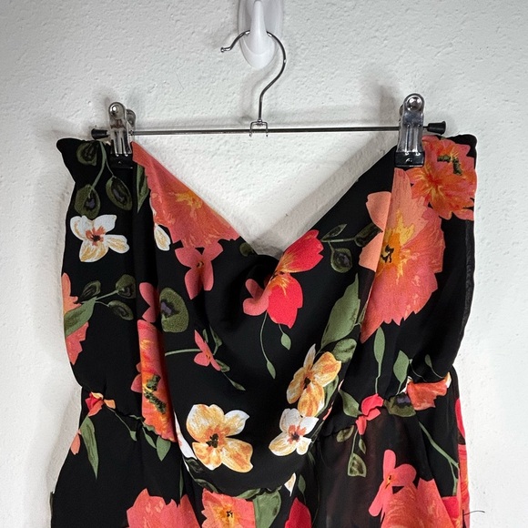 Floral Print Halter Romper - Large - Bright, Vibrant Summer Style - Picture 8 of 12